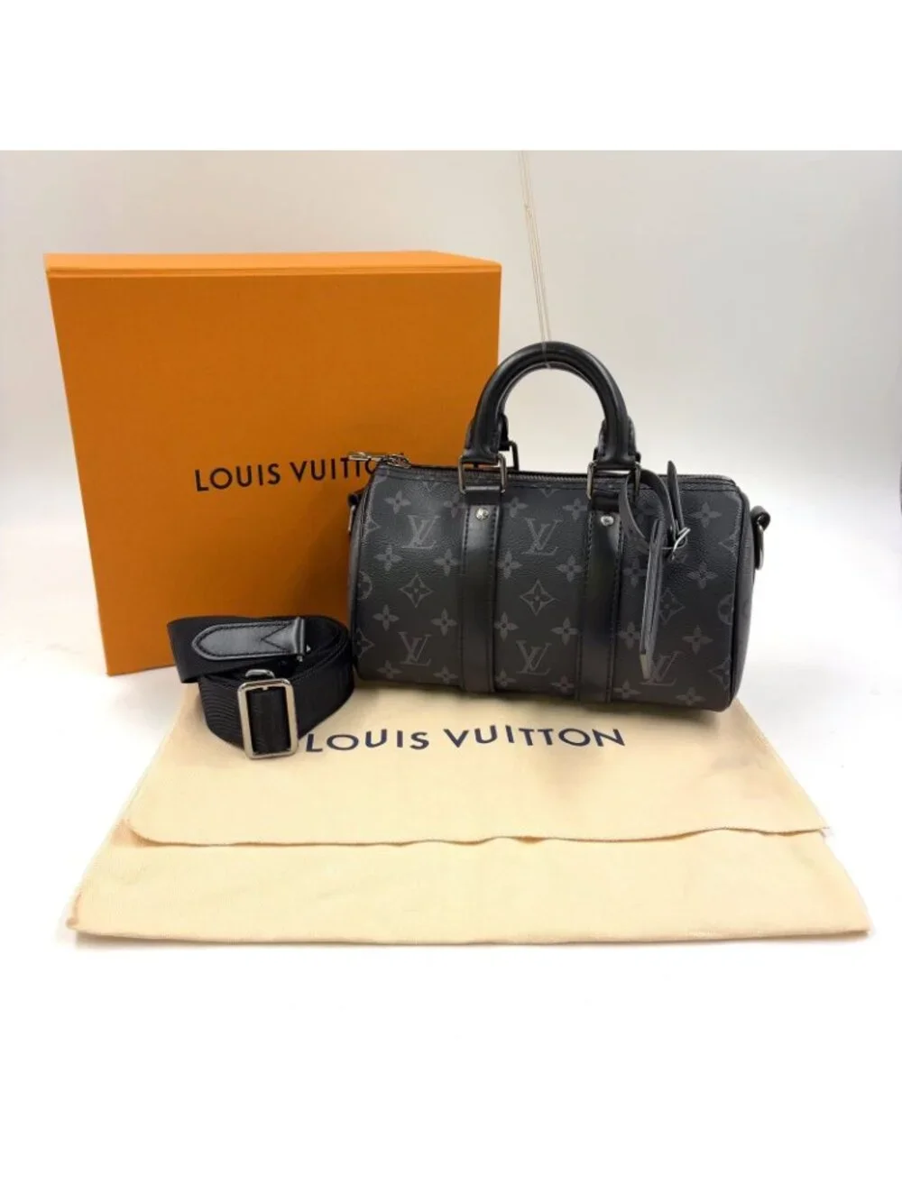 Louis Vuitton Keepall Bandouliere 25 Monogram Eclipse Leather Black Handbag